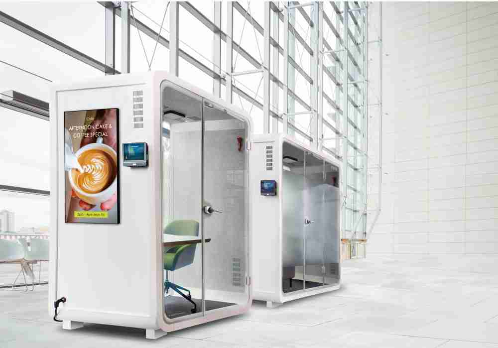 Wepay子公司达擎之智慧行动办公舱，，，采用PDLC智能调光玻璃设计，，透过通电与断电的电流切换，，，呈现透明与雾面效果，，，具节能降耗特性并兼顾隐私，，，，确保信息安全